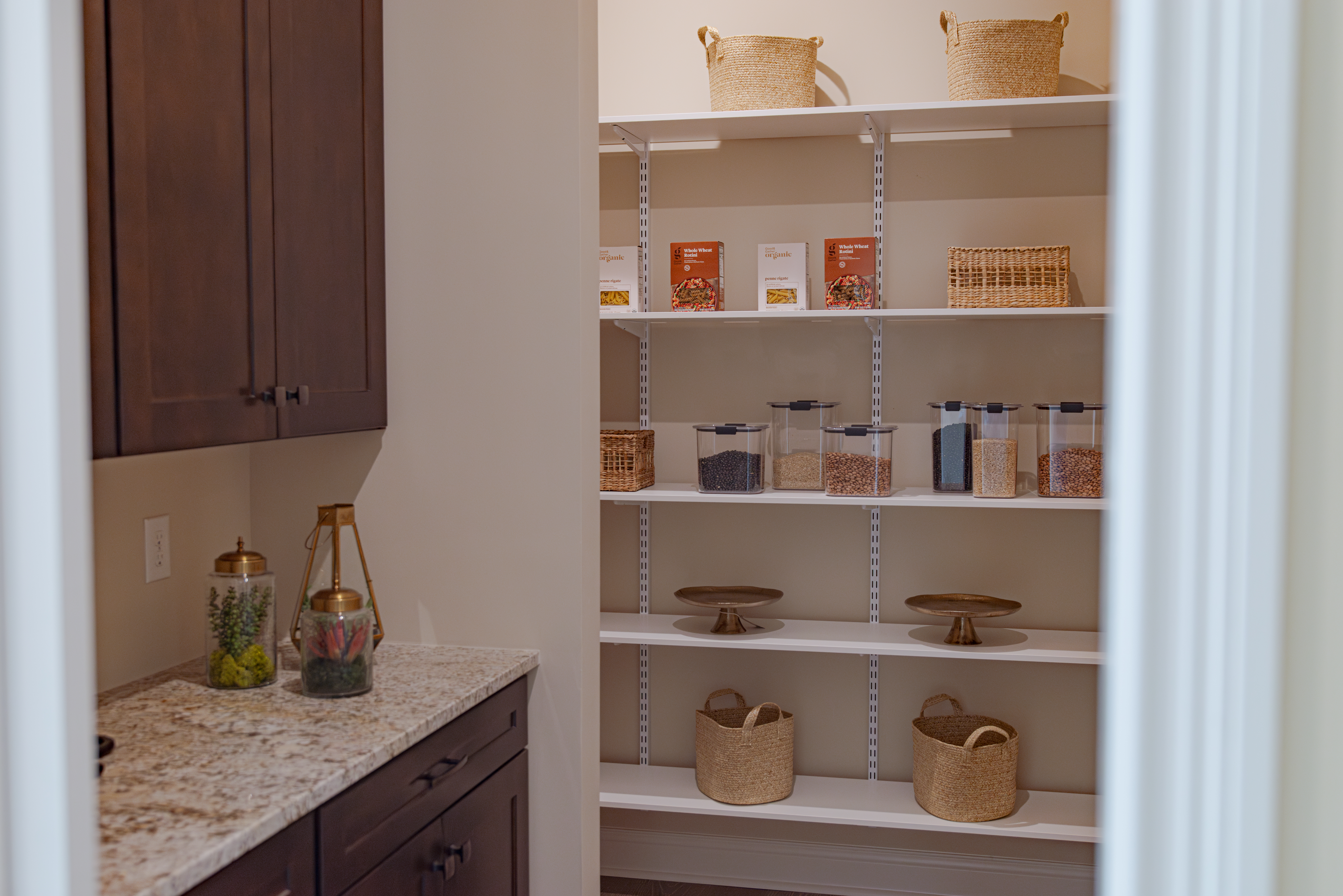 freedomRail_Pantry_White propped for Homearama 2024.