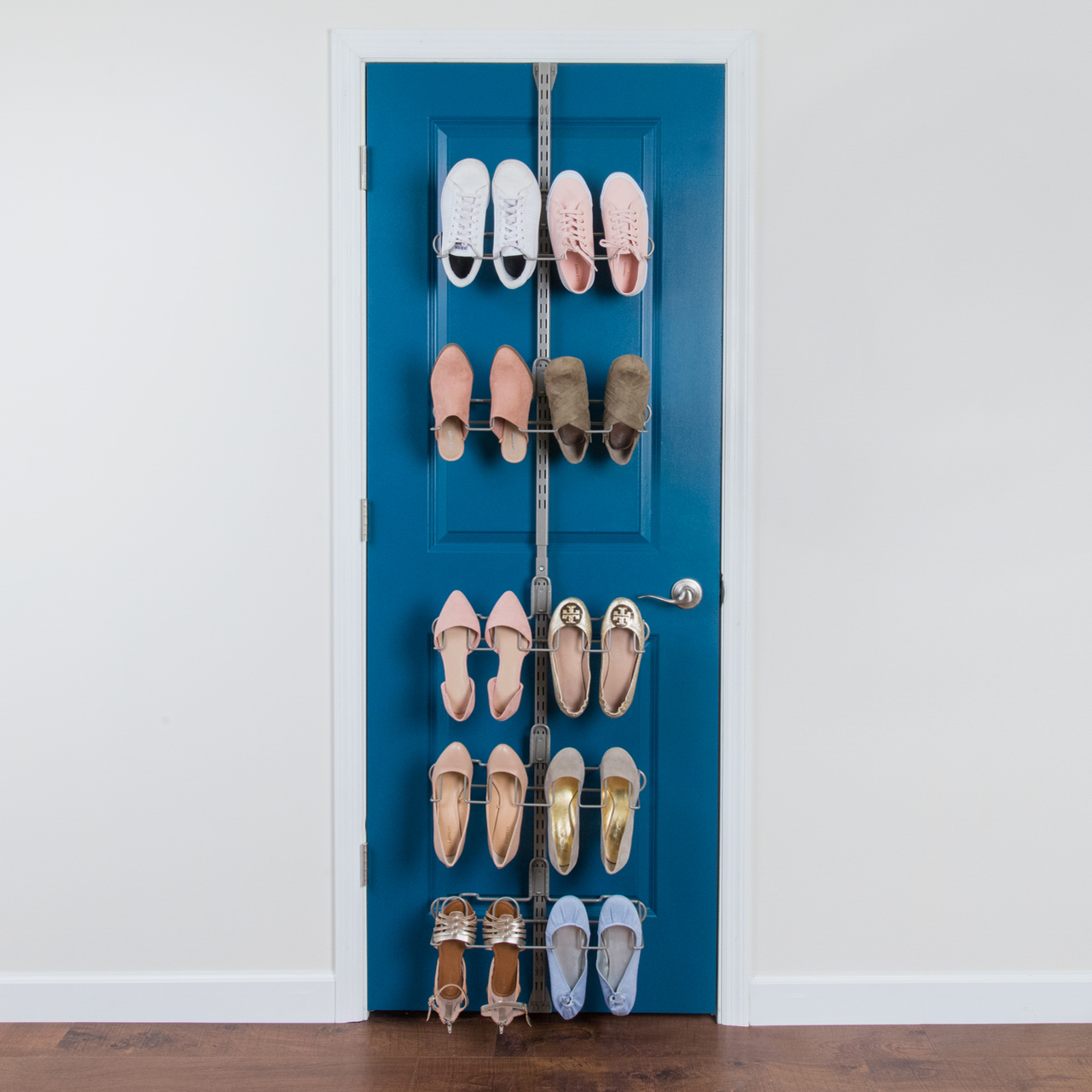 Over The Door Kit Shoe Premium in Nickel with 10 pairs of shoes and dark blue door.