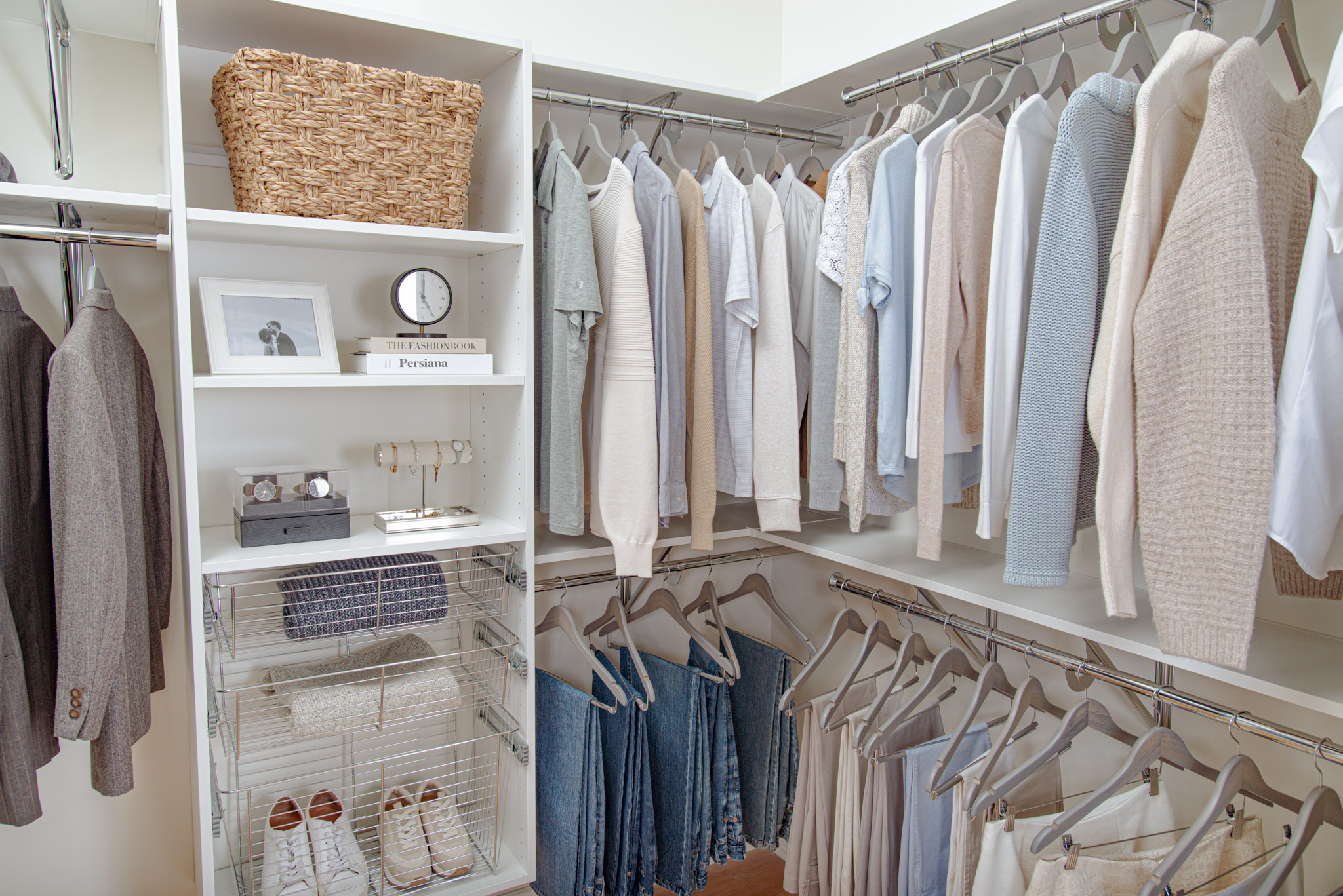 VUE_White_Bedroom with clothing accessories, men and women clothing, and neutral background.