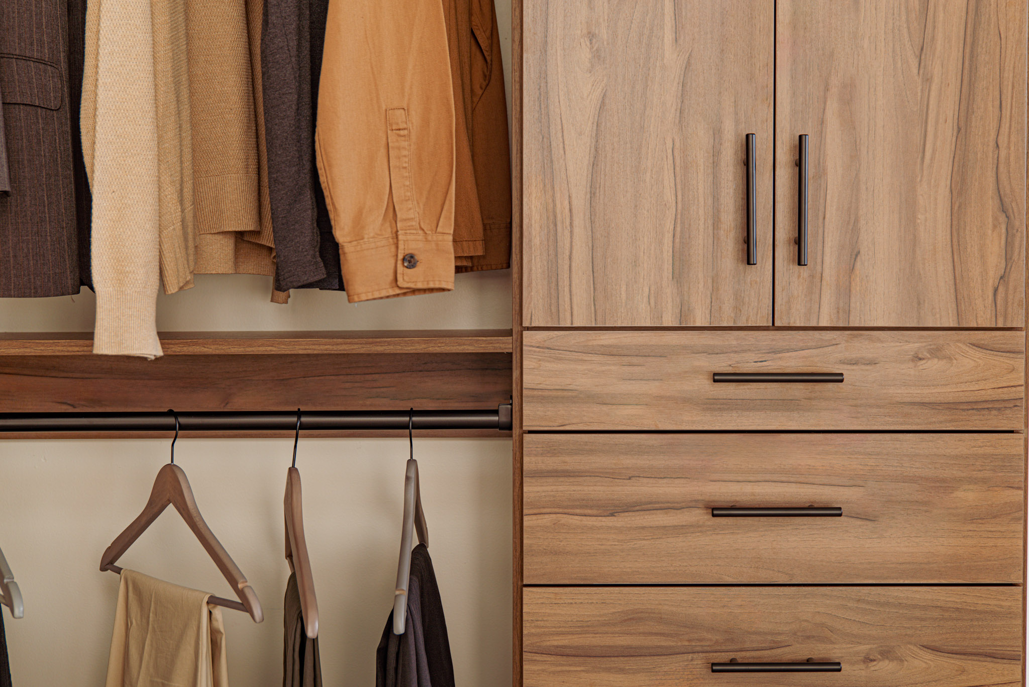 Whiskey Walnut Swatch