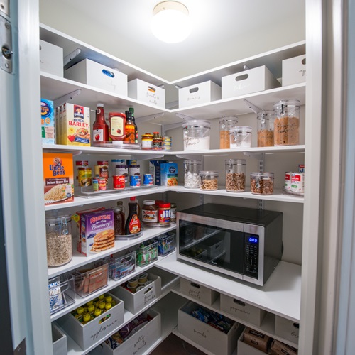 freedomRail Pantry in White