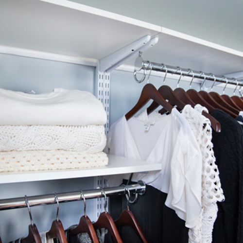 organized-living-white-freedomRail-closet