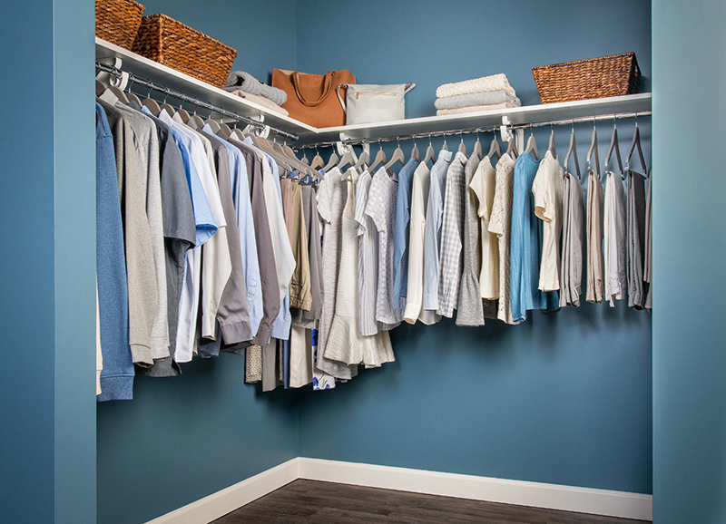 VUE L Shape Primary Bedroom Closet