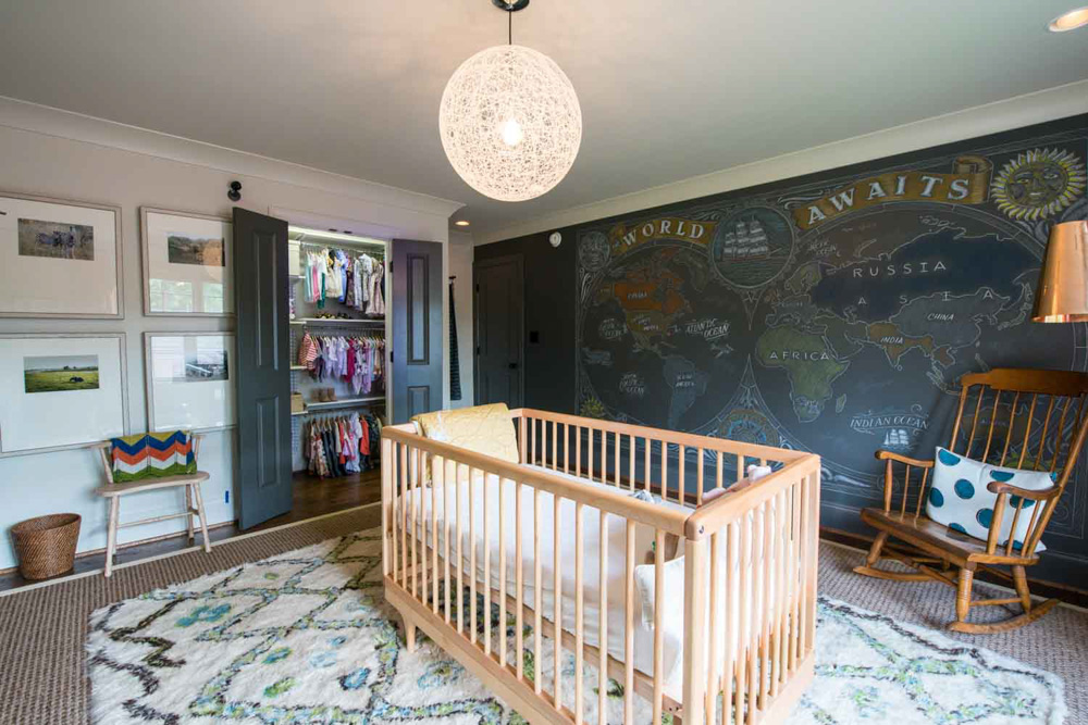 freedomRail Reach-in Closet in White with crib and chalkboard wall.