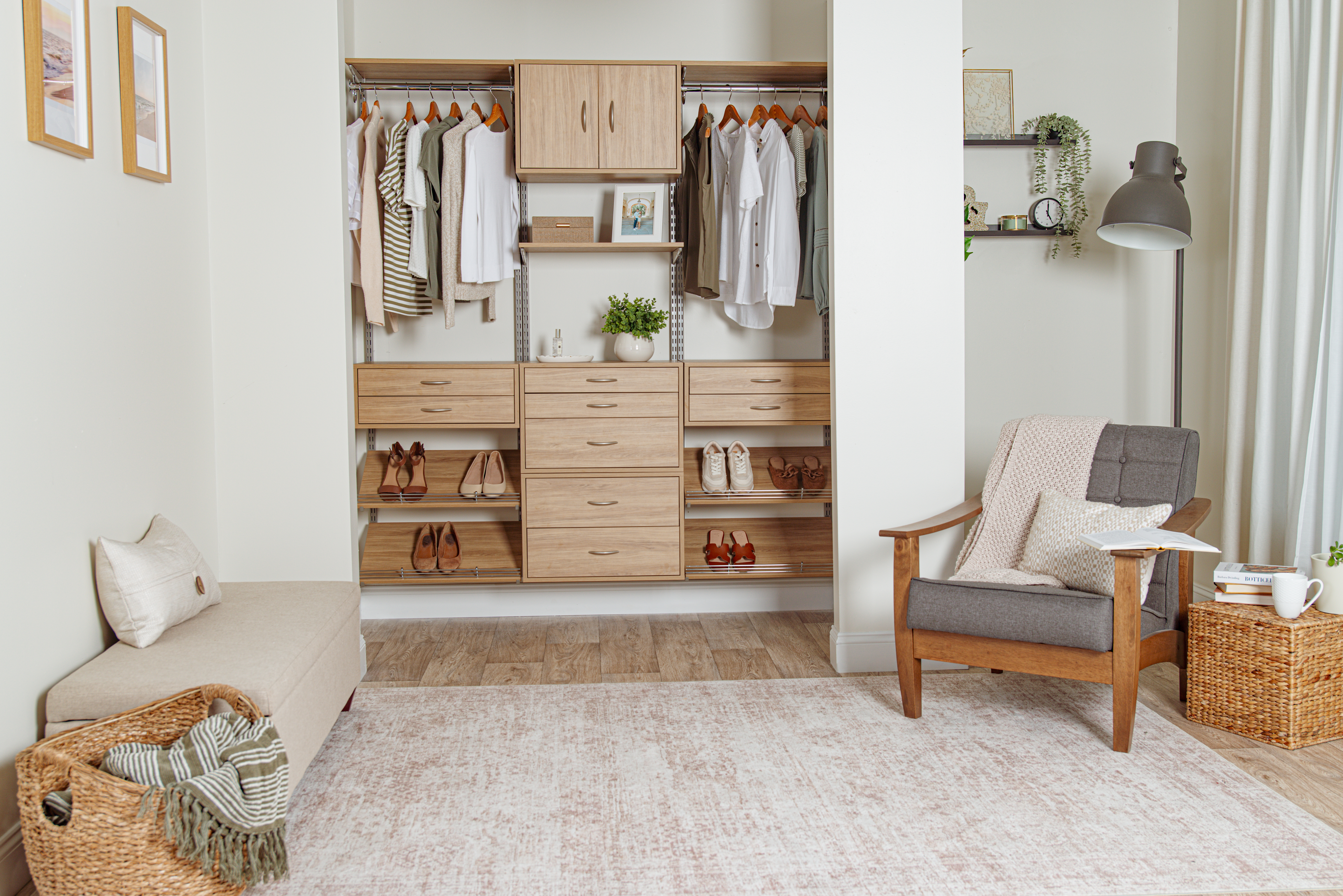 freedomRail bedroom closet in blonde oak.
